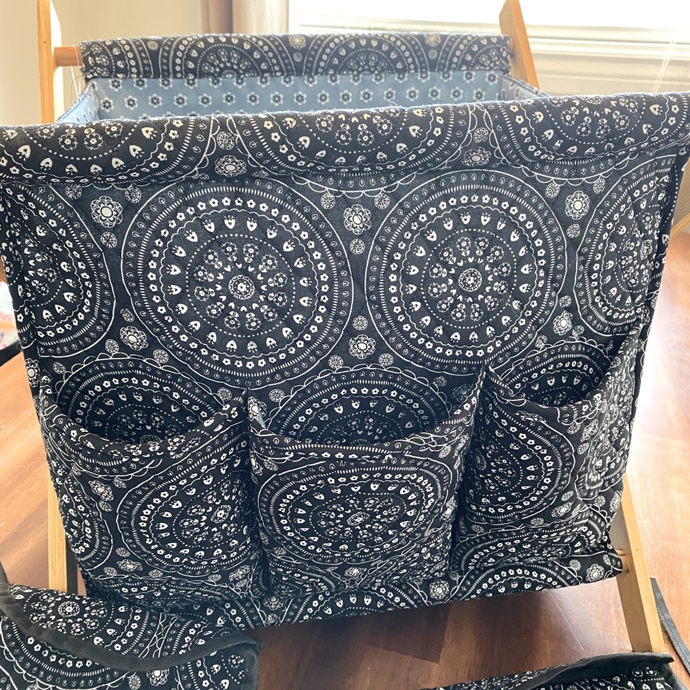 Black medallion pattern knitting caddy and needle/hook cases - Picture 3 of 9